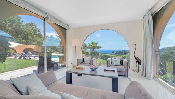 Vente Bastide Cavalaire-sur-Mer 12 Pièces 495 m²