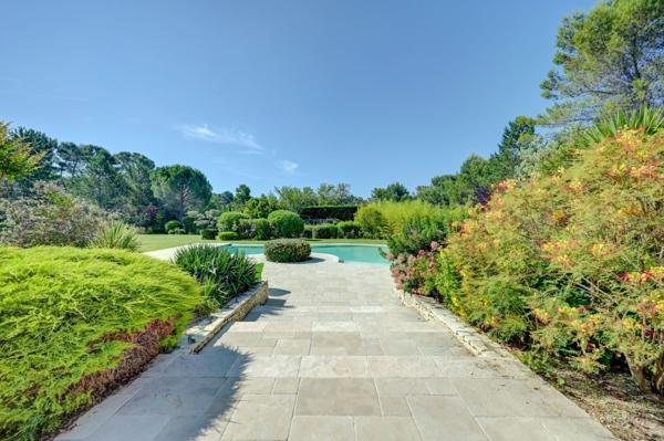 Vente Maison de luxe Aix-en-Provence 8 Pièces 280 m²