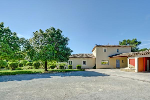 Vente Maison de luxe Aix-en-Provence 8 Pièces 280 m²