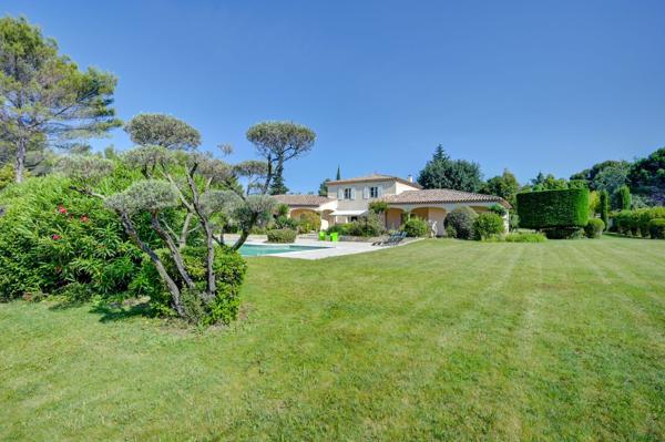 Vente Maison de luxe Aix-en-Provence 8 Pièces 280 m²