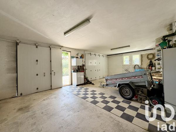 Maison à vendre 6 pièces 209 m² Saint-Jean-de-Muzols