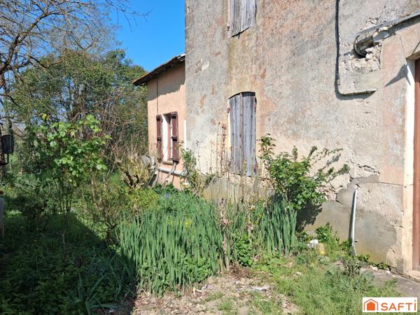 Maison a rénover sur parcelle 2296m2