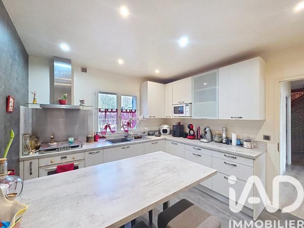 Maison à vendre 8 pièces 259 m² Villebon-sur-Yvette