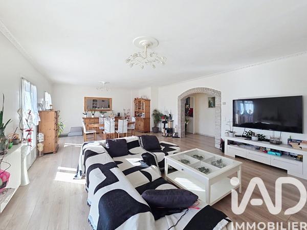 Maison à vendre 8 pièces 259 m² Villebon-sur-Yvette