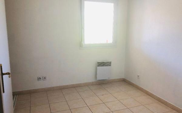 Appartement à louer    3 pièces •  Manosque