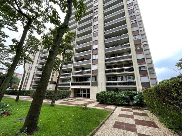 Vente Appartement 3 pièces 73 m2 à Pantin