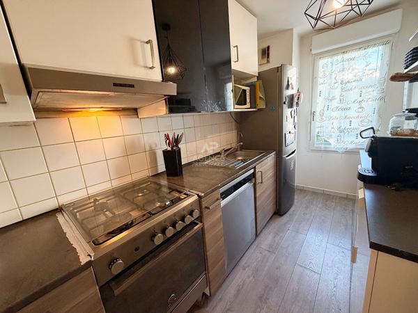 Appartement Cergy 3 pièce(s) 60.14 m2 203 000 € **  - Référence  2344