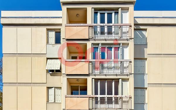 Appartement à vendre    1 pièce • 30,62 m2 Bron