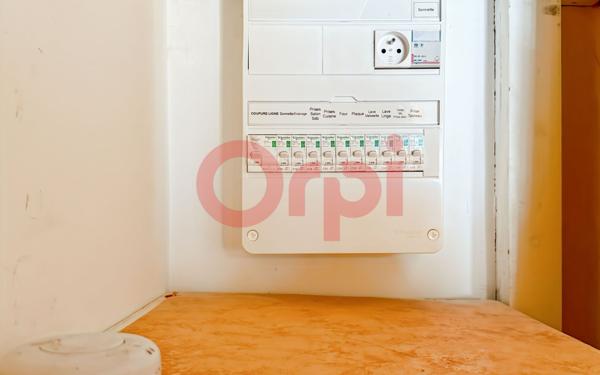 Appartement à vendre    1 pièce • 30,62 m2 Bron