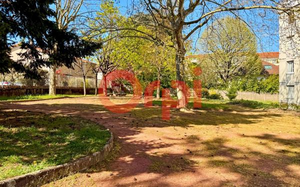 Appartement à vendre    1 pièce • 30,62 m2 Bron