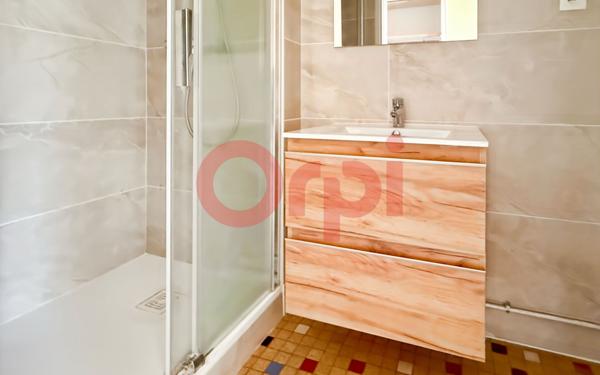 Appartement à vendre    1 pièce • 30,62 m2 Bron