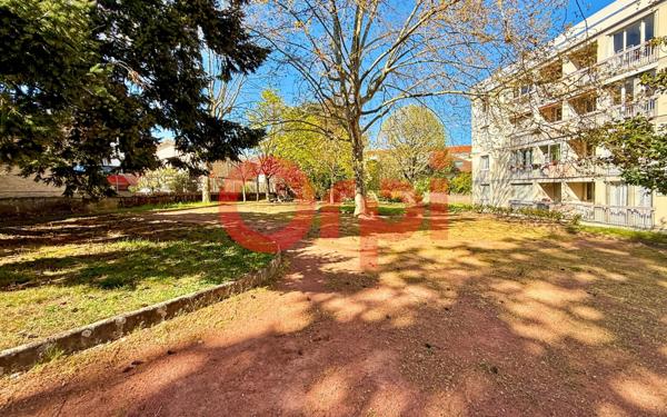 Appartement à vendre    1 pièce • 30,62 m2 Bron