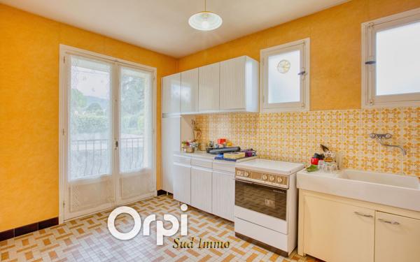 Maison à vendre    4 pièces •  Chomérac