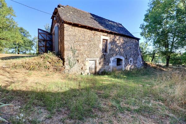 Maison à rénover à Maleville - Fort potentiel