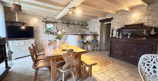 joli maison en pierres