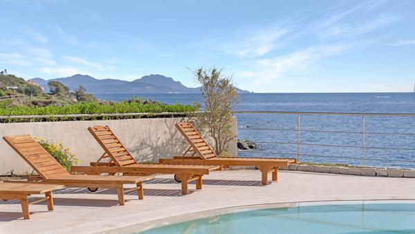 Vente Villa de luxe Les Issambres 7 Pièces 288 m²