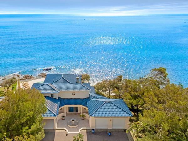 Vente Villa de luxe Les Issambres 7 Pièces 288 m²
