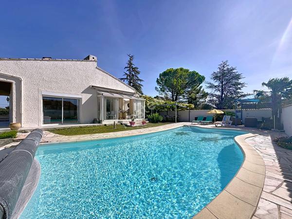 Villa 149M² AVEC PISCINE ET SOUS-SOL