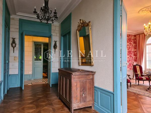 Château XIXème et son domaine de 291 hectares en Vallée de la Loire angevine