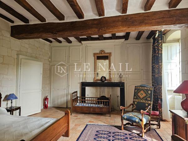 Château XIXème et son domaine de 291 hectares en Vallée de la Loire angevine