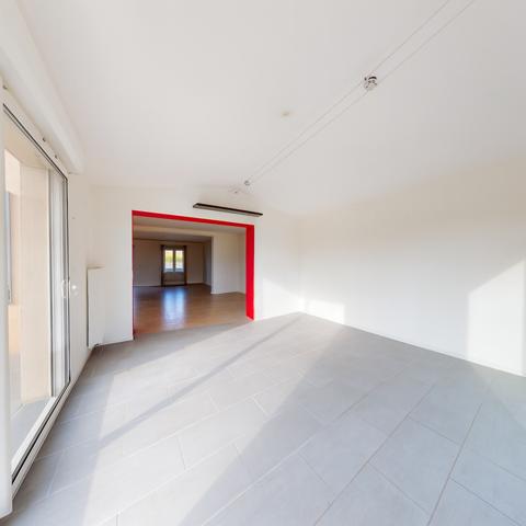 Maison à étage de 2009, 4 chambres, fonctionnelle et lumineuse