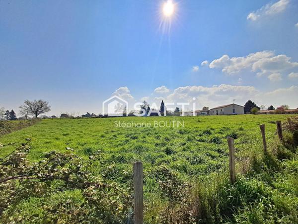 Corps de ferme 168m2 sur 1,4 Hectare - Dépendances et Tout-à-l'égout