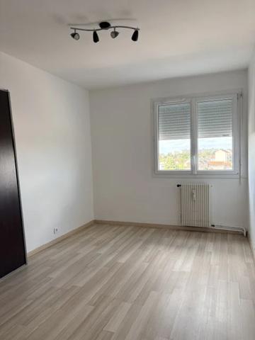 Appartement à louer à Saint-Julien-les-Villas (10800)