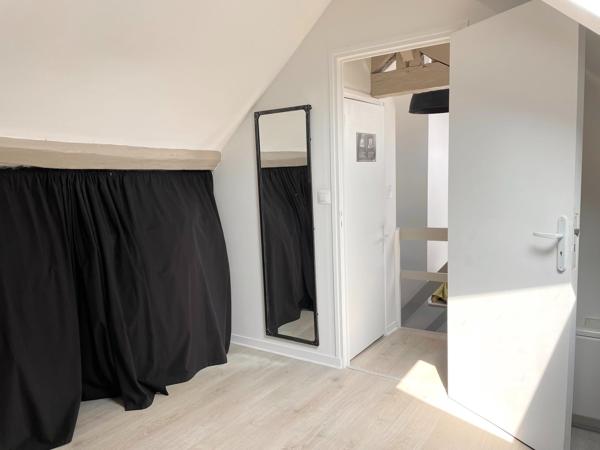 ? Nouveauté à découvrir ! Le charme du duplex en plein cœur d'Abbeville, à seulement 20 minutes de la Baie de Somme !