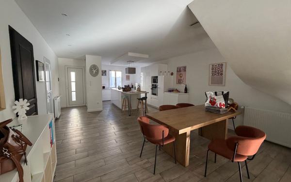 Maison à vendre    4 pièces • 195,62 m2 Plaisance-du-Touch