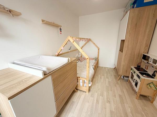 Appartement Courdimanche 4 pièce(s) 72 m2 €299 000 ** - Référence 2286