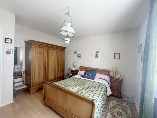 Maison
                                                                                                                                                                                                                                                                                                                        6 pièce(s)                                                                                                                                                                                                          4 chambre(s)                                                                                                                                                                                                          130  m²