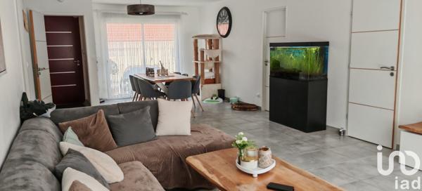 Maison 6 pièces de 115 m² à Pierry (51530)