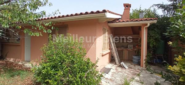 Marssac: maison de plain pied avec dépendances sur terrain de 1000m2