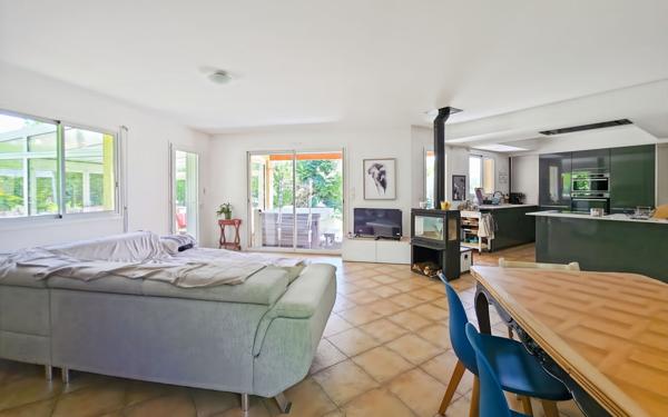 Maison à vendre    5 pièces • 160 m2 Escalquens