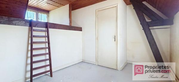 Maison de charme avec terrasse et beau potentiel