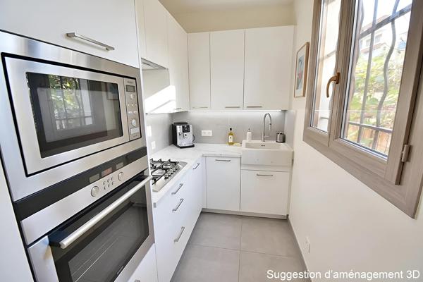 Maison typique de Juan-les-Pins : le calme absolu au coeur de la ville