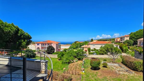 PROPRIANO, appartement de standing de type 4 de 101 m2 terrasse vue mer 2 places de parking