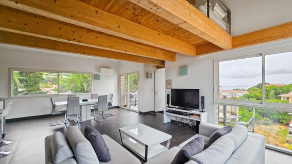 PROPRIANO, appartement de standing de type 4 de 101 m2 terrasse vue mer 2 places de parking