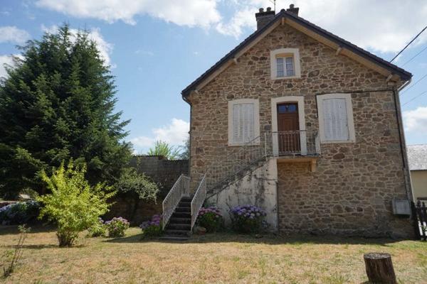 Maison 75 000 € Neuvic 4 p 118 m² DPE G