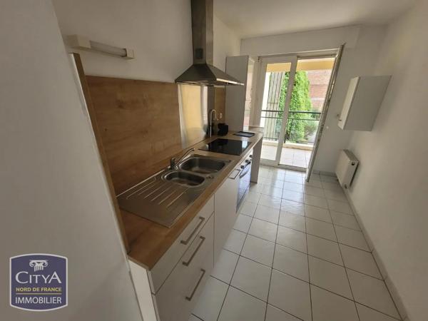 Appartement à louer 3 pièces 68.49m² Douai (59500)