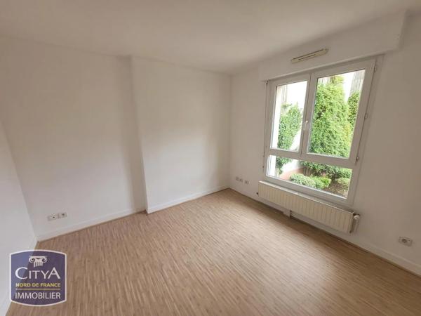 Appartement à louer 3 pièces 68.49m² Douai (59500)
