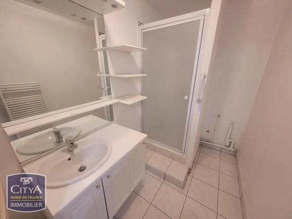Appartement à louer 3 pièces 68.49m² Douai (59500)