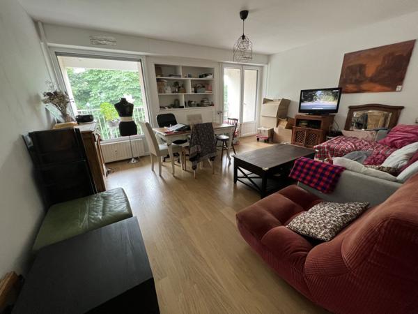 Vente
                Appartement66 m² - 3 Pièces -
                    RONCHIN (59790)