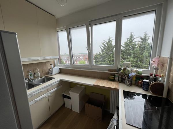 Vente
                Appartement66 m² - 3 Pièces -
                    RONCHIN (59790)