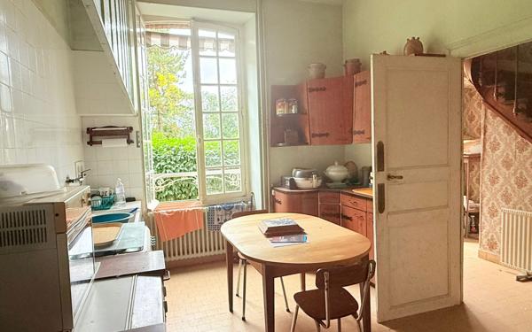 Maison à vendre    8 pièces •  Provins