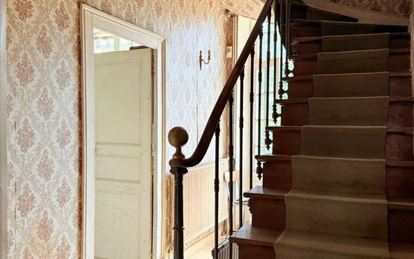 Maison à vendre    8 pièces •  Provins