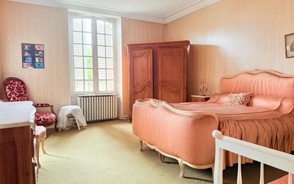 Maison à vendre    8 pièces •  Provins