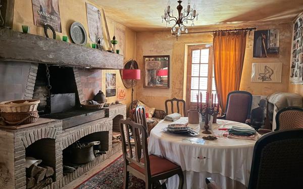 Maison à vendre    8 pièces •  Provins