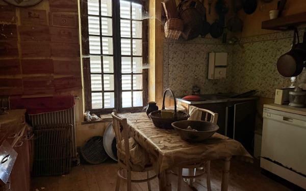 Maison à vendre    8 pièces •  Provins