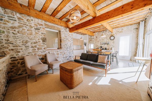 Castries (34160) Ancien moulin à eau du XIXe siècle de 360 m2 – Domaine rénové avec gîtes classés – 1,1 ha – Proche Montpellie